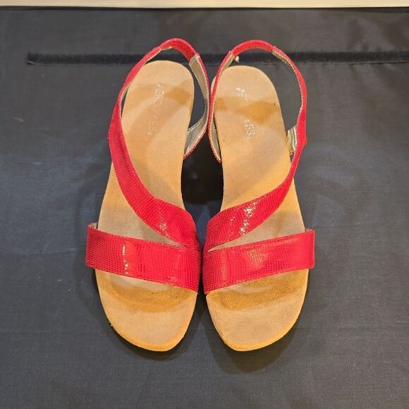 AEROSOLES WOMAN'S WITH ELASTIC BAND WEDGE SANDAL - Picture 2 of 13